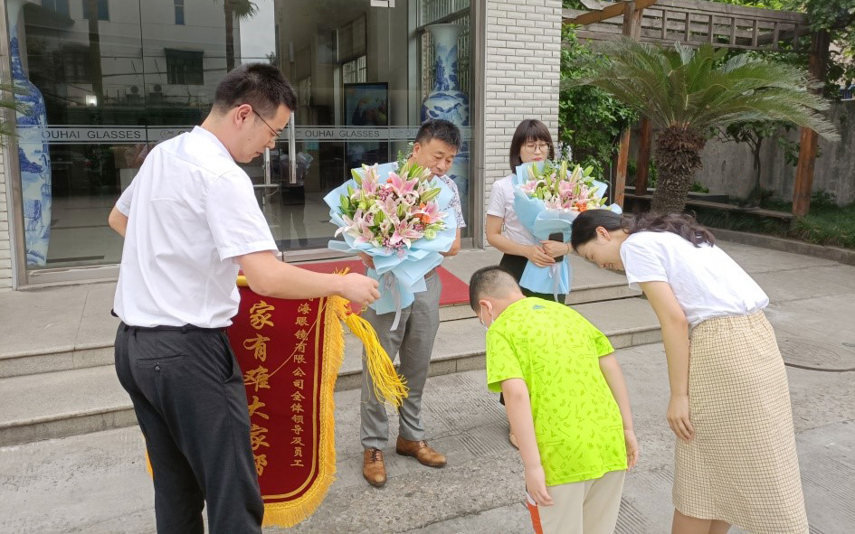 1627386881647044806.jpg 1627386881647044806.jpg