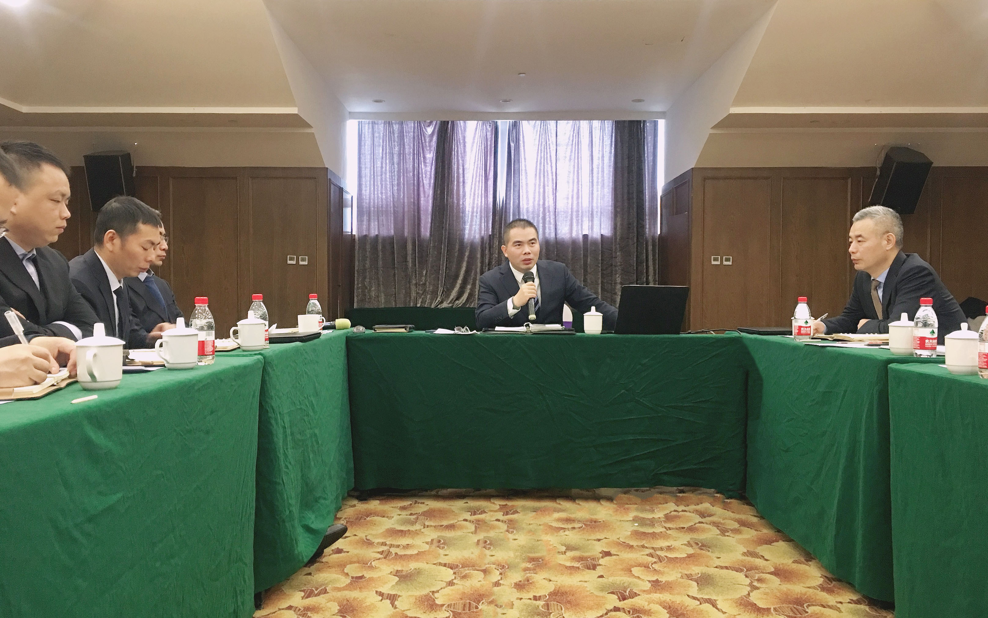 打造學(xué)校、軍隊(duì)、家庭的企業(yè)文化