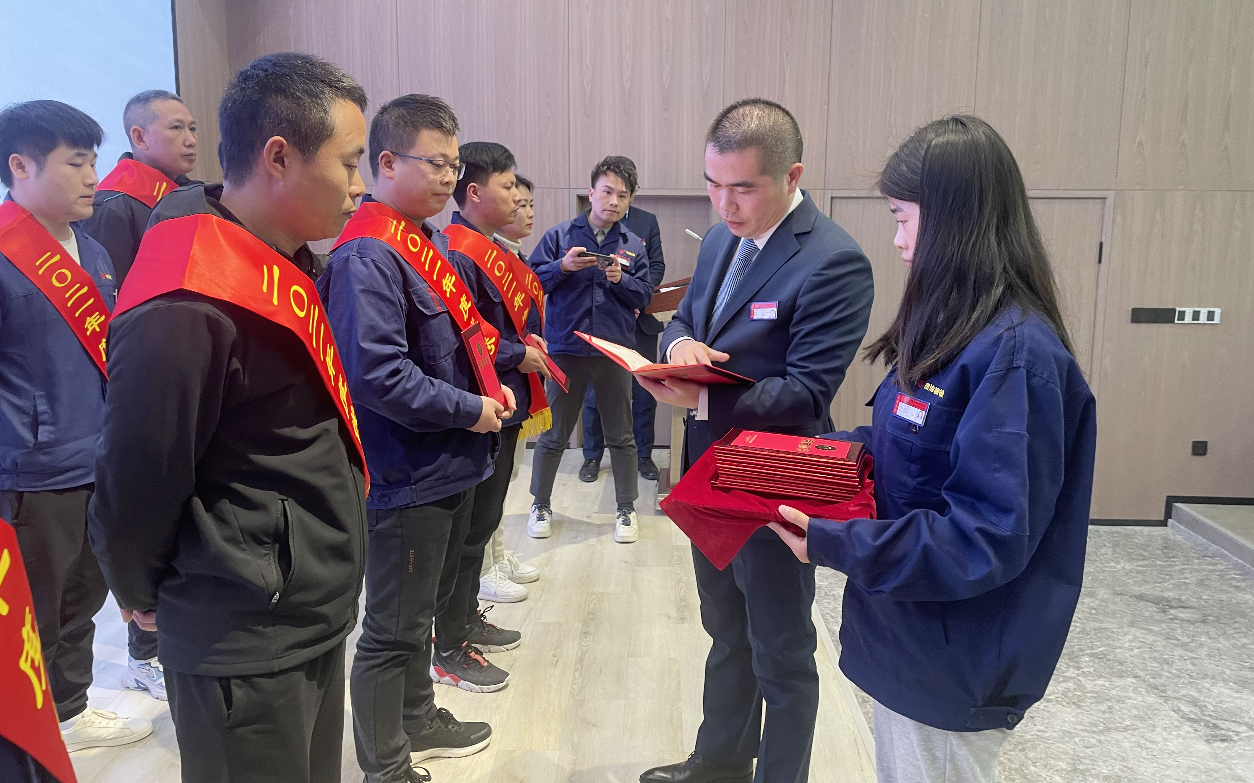 1644982902551083599.jpg 1644982902551083599.jpg