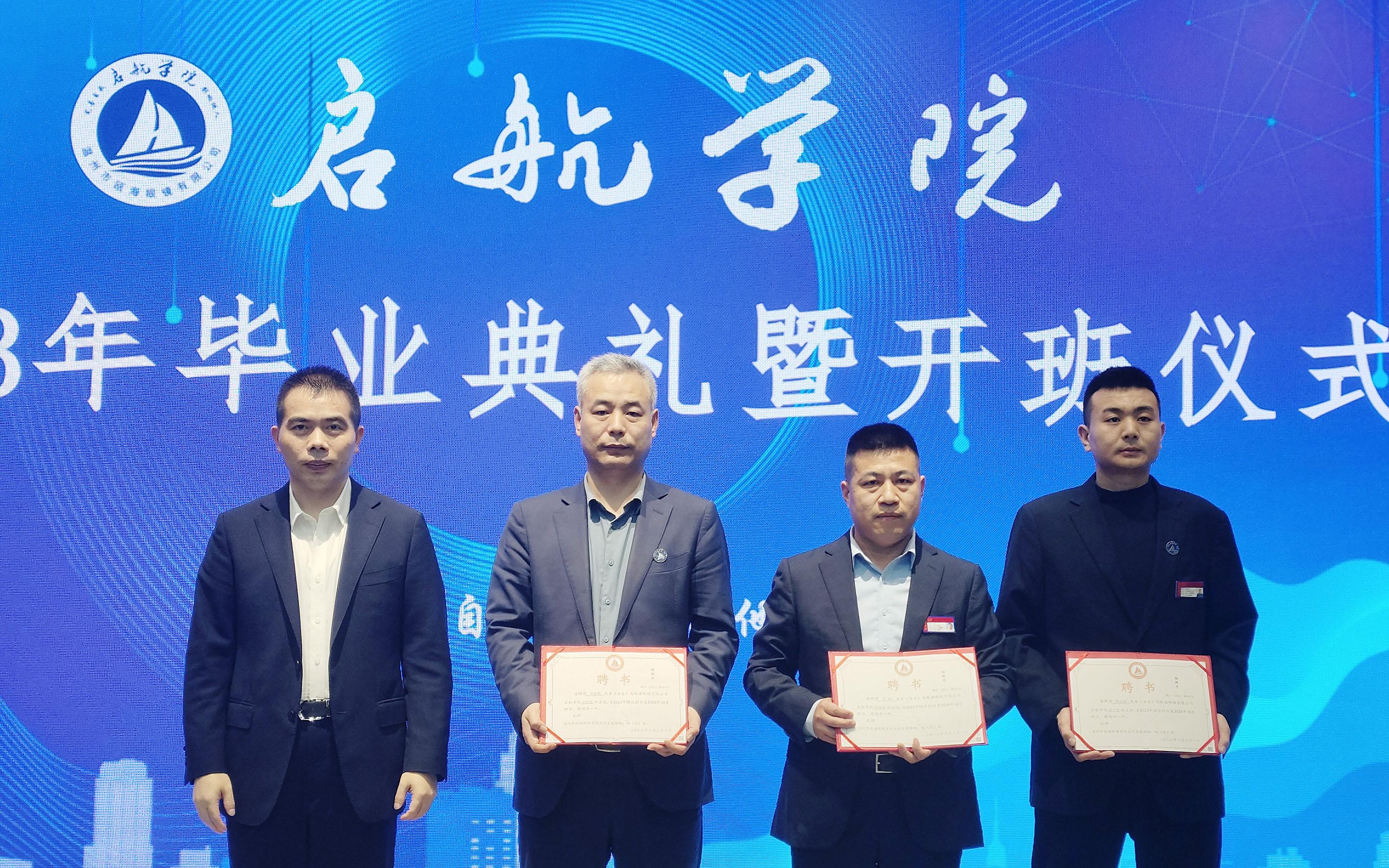 1702284726504089017.jpg 1702284726504089017.jpg